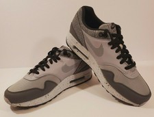 air max 1 perforated grey