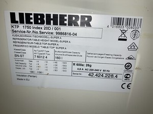 Liebherr Kühlschrank,  Ersatzteile. Schubfächer, Glasplatten, Türfach