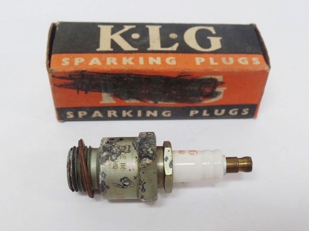 NOS KLG M100 Spark Plug - A Smiths Accessory - Motorcycle Triumph BSA Norton 