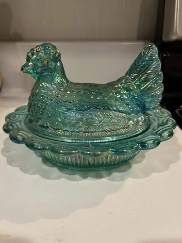 Mosser 6in Teal Carnival Hen On Nest