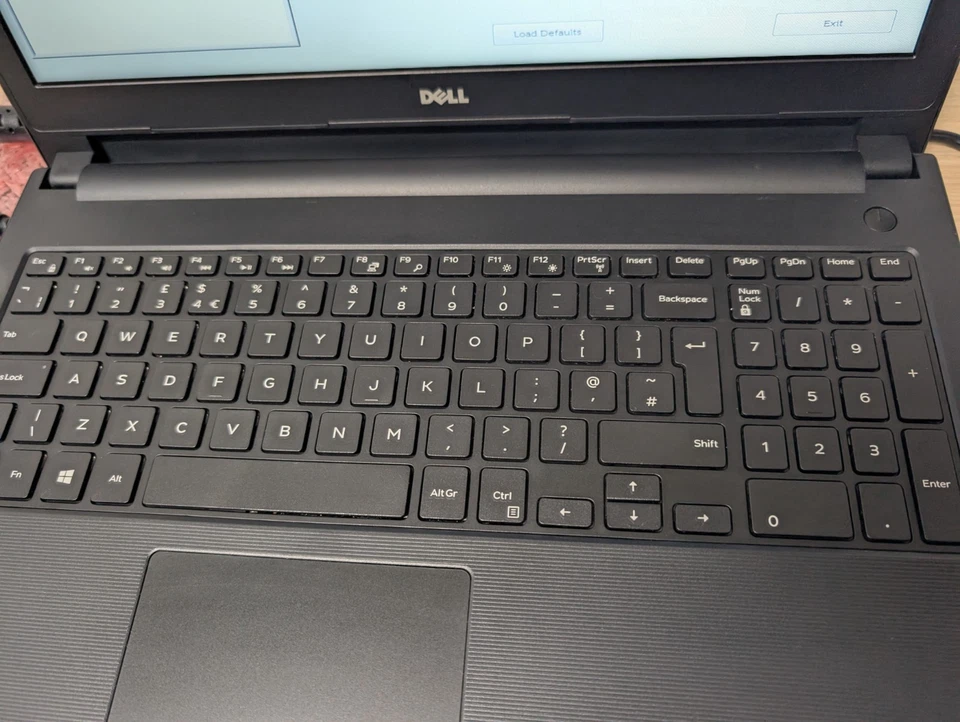 Dell Vostro 3558 - Intel Core i3-5005U - 4GB Ram - No Storage - Image 3 of 4