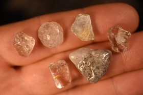 150g *RUTILATED QUARTZ* Tumbled Stones 92pce Rutile Natural, Cleanse energy
