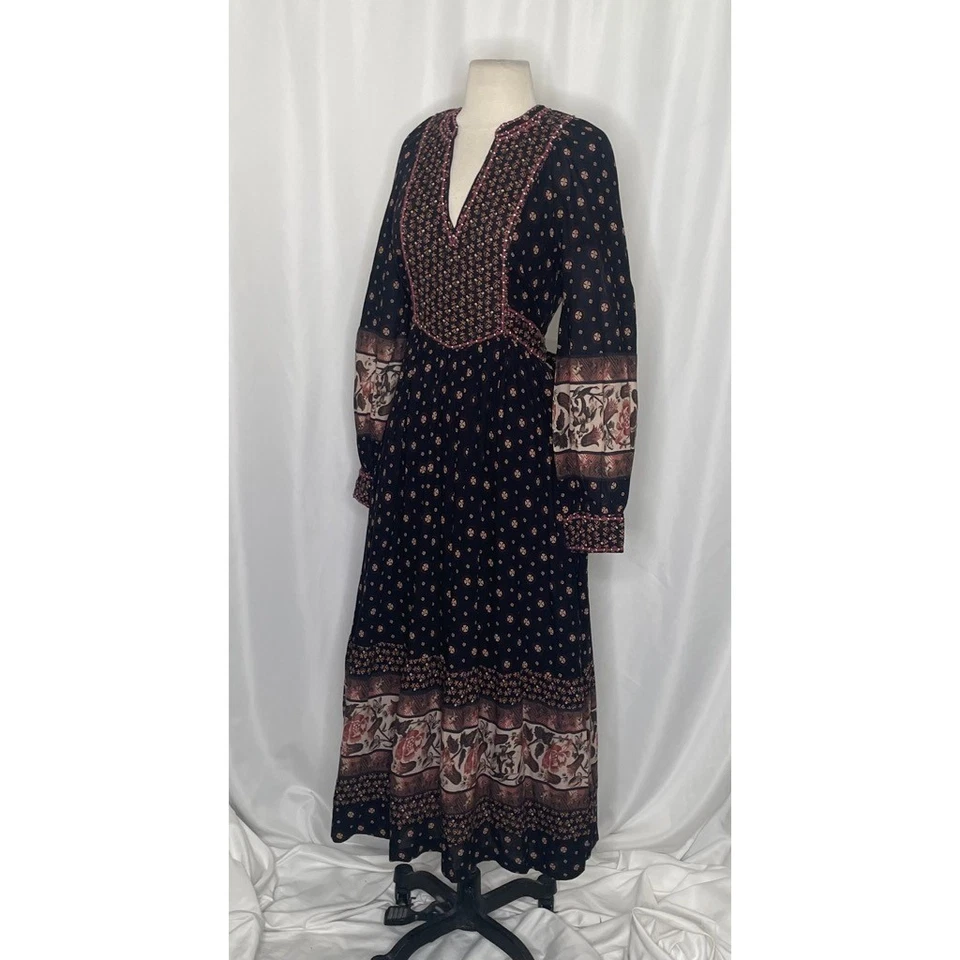 Maxi Vestido SUNDANCE Negro Floral Pradera Campesino Bohemio Corbata Cintura Boho Pequeño Foto 4 de 4