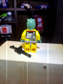 Lego Star Wars Bossk minifigure from sets 8097 10221 - Adult Owned Complete