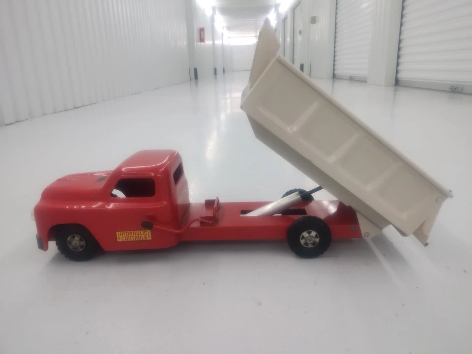 Camión de volteo hidráulico Structo años 50 nuevo de lote 21" grande - casi como nuevo Foto 3 de 4