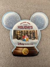 Disney Vacation Club Member Magnet DVC Welcome Home For The Holidays Snowglobe