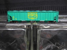 MTL Vintage N-Scale Cargill Quad Bay Covered Hopper, car # 2514, model trains