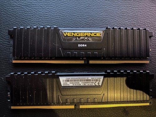 Mémoire Ram - Corsair - Vengeance Lpx Ddr4 - 16gb 2x8gb Dimm 3000 Mhz 1 35v Noir Cmk16gx4m2d3000c 0843591077552