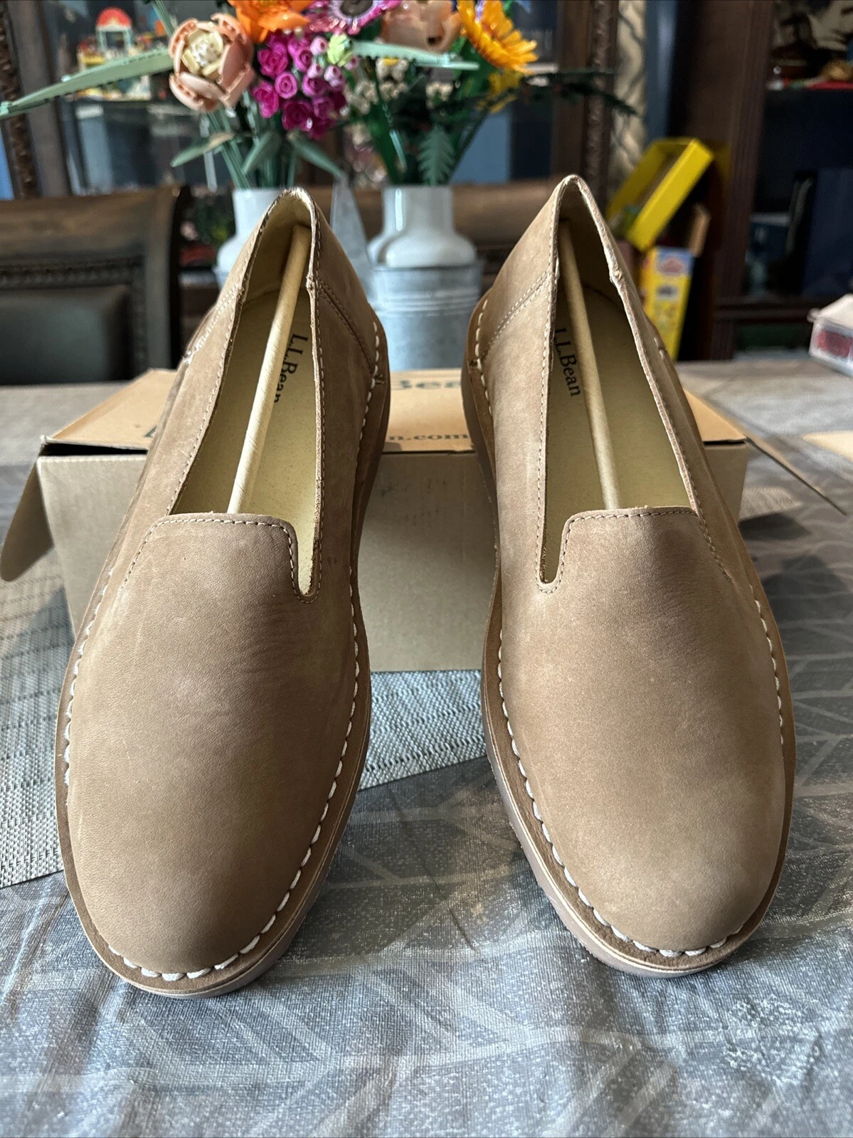 L.L. Bean Women's Stonington Nubuck Slip-On Loafer Size 10 Medium Brown. New.
Opens in a new window