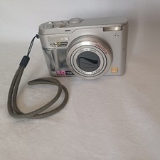 Vintage Camera Panasonic Lumix DMC LZ2 Digital 5.0 MP 24x Silver Only For parts.