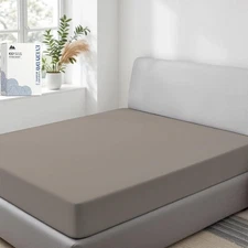 Mayfair Linen 100% Organic Cotton Percale Weave Fitted Sheet Queen, Taupe 