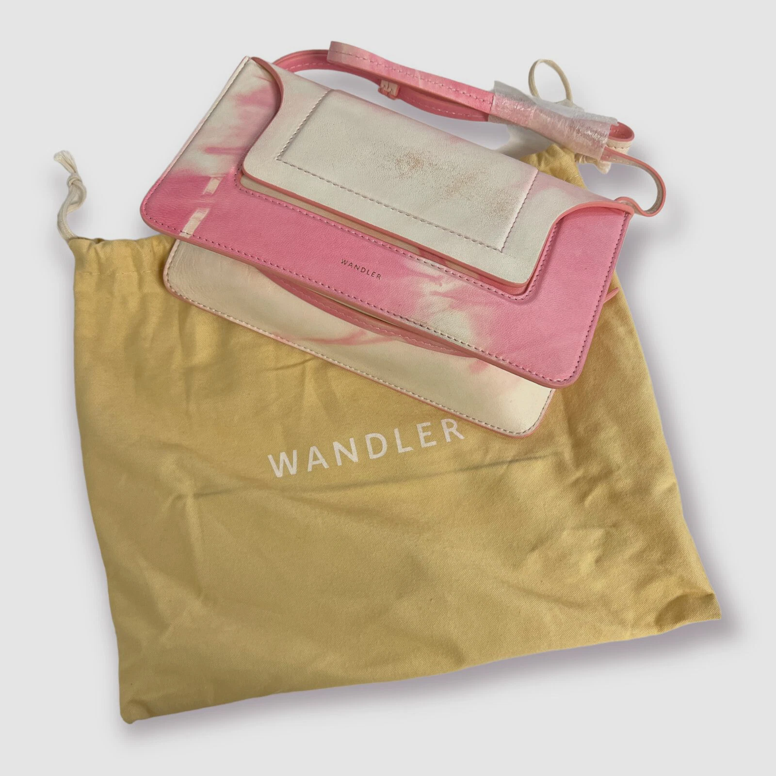 Borsa a tracolla donna Wandler rosa Penelope pelle mini patta logo $750