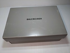 balenciaga shoes box