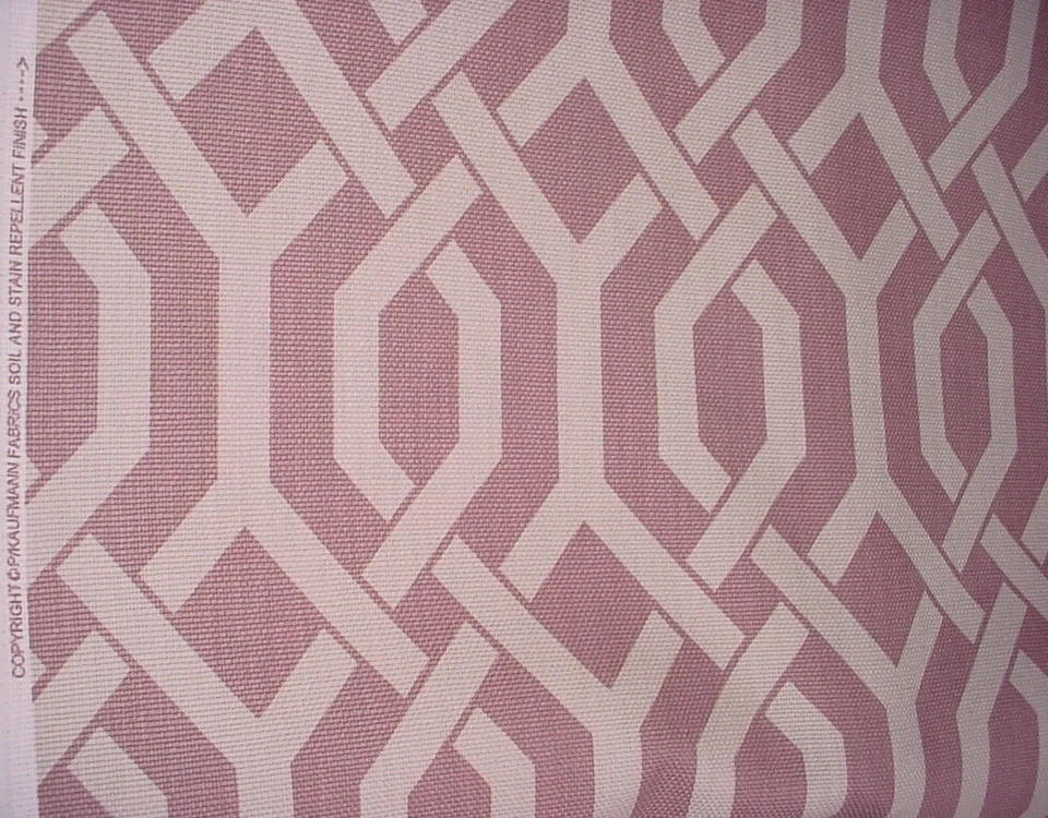 Tela de tapicería de celosía enrejado de algodón estampado lila Kravet Jerry 21-1/2 años Foto 3 de 4