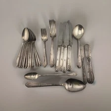 Martinique Silverplate, 1935 by NATIONAL SILVER COMPANY Set of 46 Setting For 6