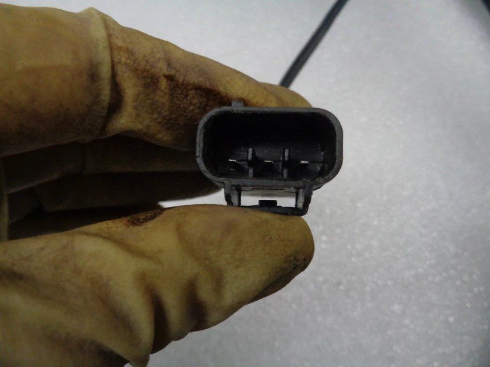 1998-2003 Dodge Ram 1500 Van 5.2L Distributor OEM AK2411312 - Image 3 of 4