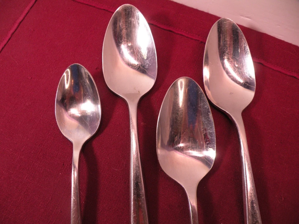 4 PIECES Of CAMBRIDGE DYLAN  1 Teaspoon 6 3/4" & 3 Soup Spoons 7 7/8" - Image 2 of 4