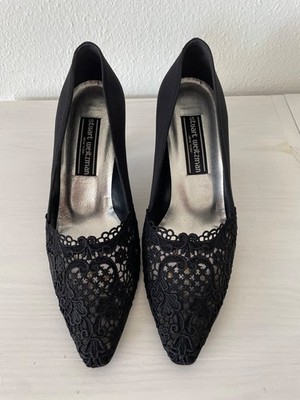 Damen-Pumps von Stuart Weitzmann, schwarz, Textil, Gr. 38,5, getragen