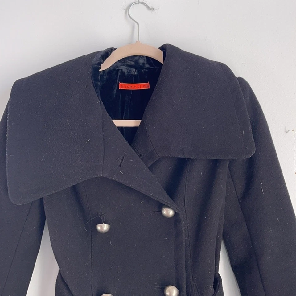 Abrigo de vestir Alice + Olivia doble botonadura cinturón línea larga mezcla seda forro Foto 2 de 4