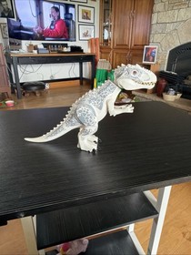 LEGO Replacement Jurassic World White Dinosaur Indominus Rex 2015 75919 Fig Only
