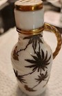 3.5 H . Porcelain Hand Painted Salt Shaker White 22 K Gold Gilt, Royal Worcester — photo 2