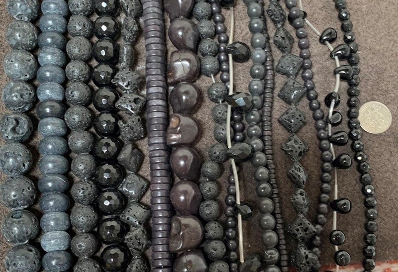 Lot of 16 strands mix shape black gemstone beads/15.5" x 16 (z228n)