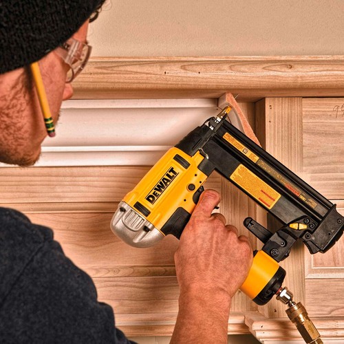 DeWalt DPSB2IN1XJ 15mm40m 2in1 Brad Nailer And Stapler eBay