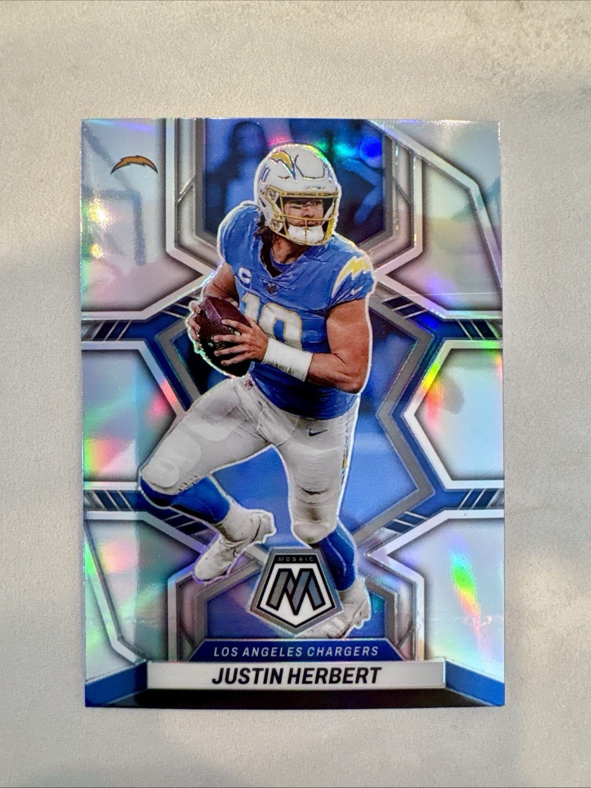 2022 Panini Mosaic Justin Herbert #101 Silver Prizm
