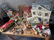 Sylvanian Families Bundle Willow Hall Grand Hotel Conservatory Nursery