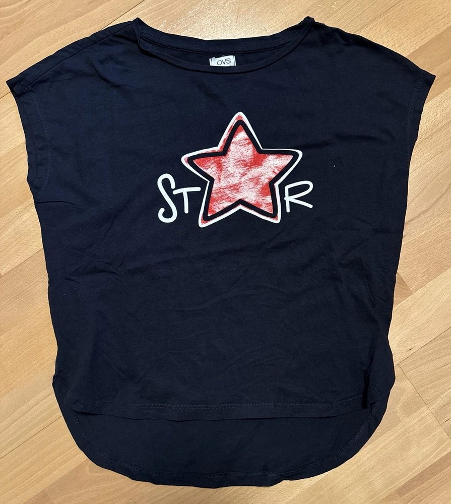 T Shirt, Größe 152, OVS. wurde nie getragen, dunkelblau mit rotem Stern