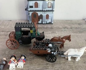 Lego The London Escape 4193 Pirates of the Caribbean Incomplete Set Read 2011