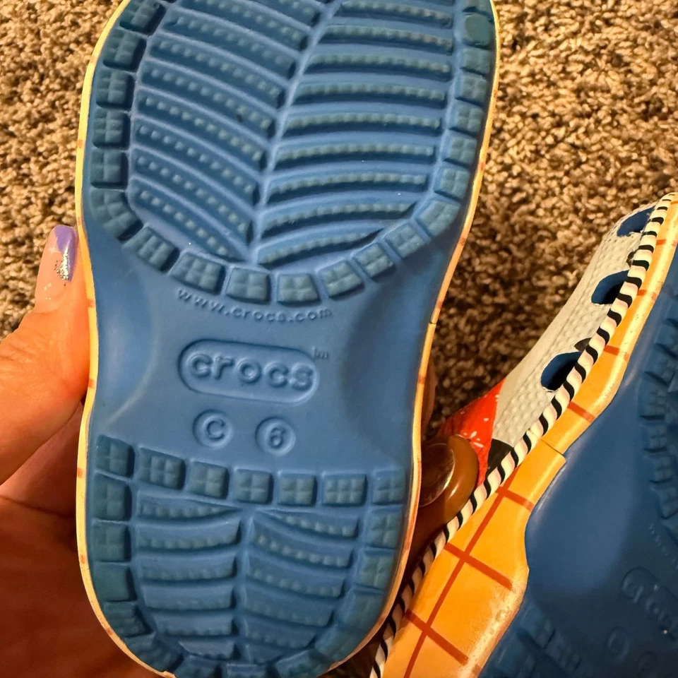 Zueco clásico leñoso Crocs Toy Story - Jean azul Foto 4 de 4