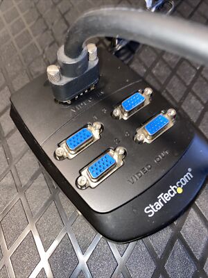 STARTECH.COM ST124W 4 Port VGA Video Splitter with BONUS VGA Cable