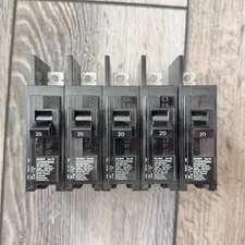 ITE Siemens BQ1-B020 Circuit Breakers 20 Amp BQ Lot of 5