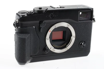 FUJIFILM X-Pro1 Gehäuse - SNr: 22L02203 - Bild 1 von 4