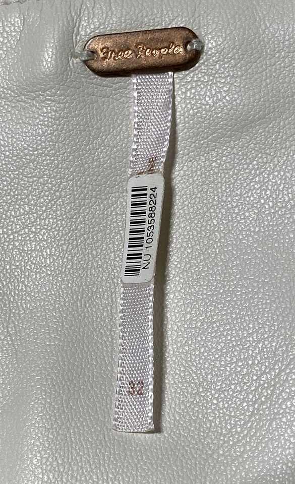 Pantalones acampanados veganos Free People nuevos con etiquetas marfil imitación cuero tiro alto para mujer 32 Foto 3 de 4