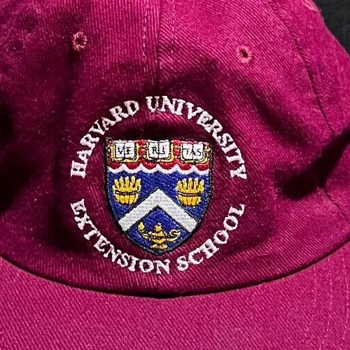 DE COLECCIÓN Gorra de la Universidad de Harvard Gorra para Hombres Correa Granate Universidad Béisbol EE. UU. Foto 2 de 4