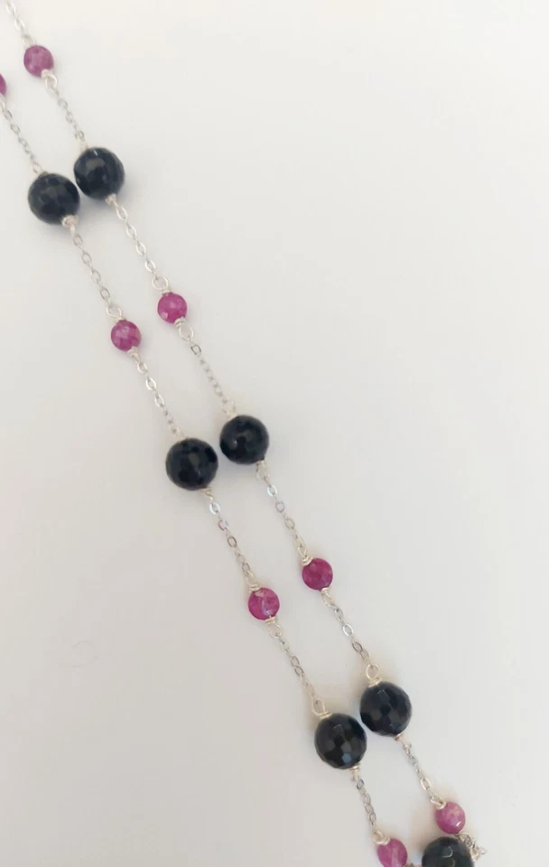 collana in argento 925 con rubini rosso naturale da 3 mm e onice sfaccet da 6 mm - Immagine 3 di 4