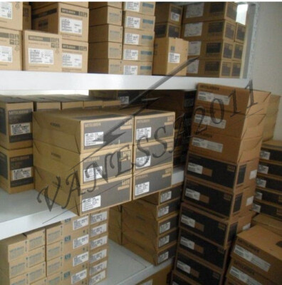 1PCS Neu Mitsubishi MDS-B-ISV-04NX Servo Drive IN Box