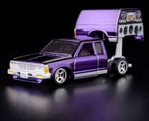 Hot Wheels Collectors RLC 1986 Nissan 720 King Cab 2024 Exclusive IN HAND