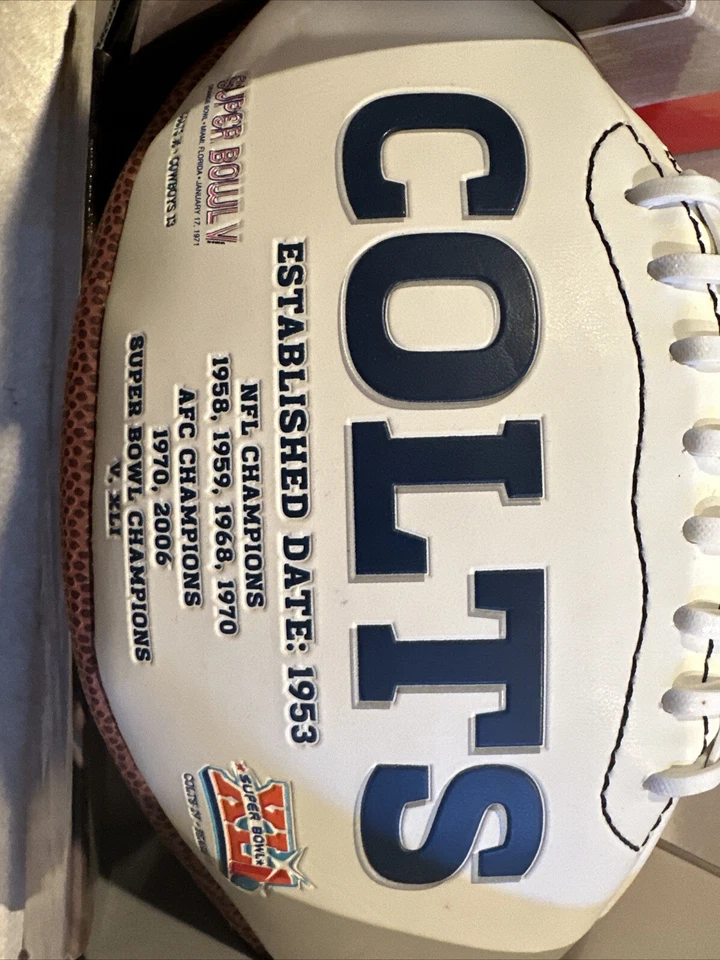 印第安纳波利斯科尔斯全尺寸亲笔签名美式橄榄球,授权,新托尼·贝内特 — 第 2/4 张图片