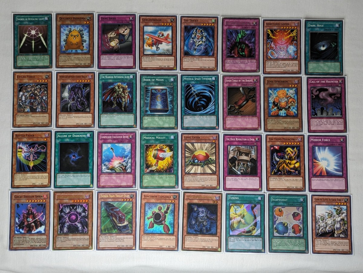 Lot of 32 - Yu-Gi-Oh 1996 Cards Great Shogun Shien, Holo, Sleeve