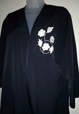 Vintage Josie Natori White Floral Applique Black Short Kimono Dressing Robe XS