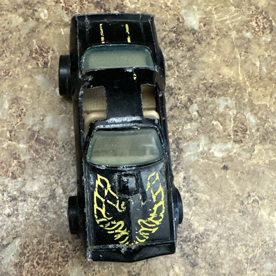 Llantas Hot Wheels Hot Bird Trans Am 1977 negras doradas Blackwall - Hechas en Hong Kong Foto 2 de 4