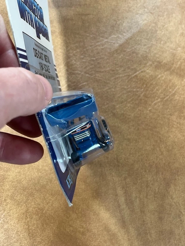 1986 Ertl Ford TW-35 Tractor w/Front End Loader #828 New 1/64 - Image 4 of 4