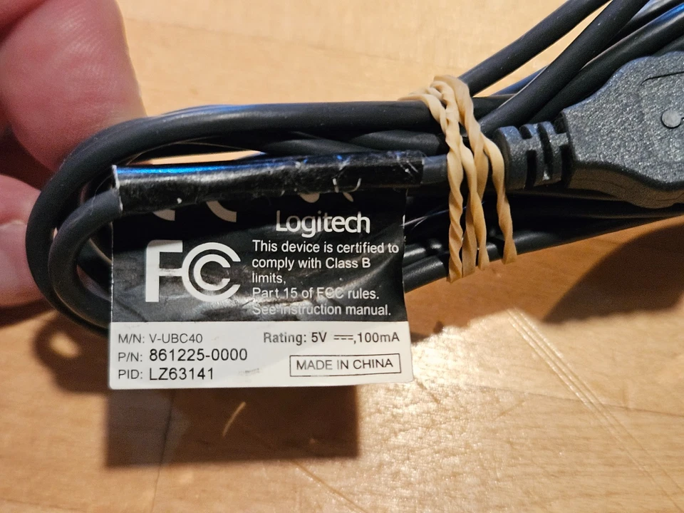 Logitech Web Camera V-UBC40  Quickcam - Image 3 of 3