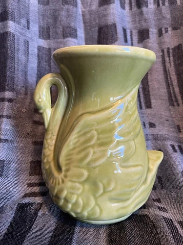 Vintage Shawnee USA 806 Green Swan Vase