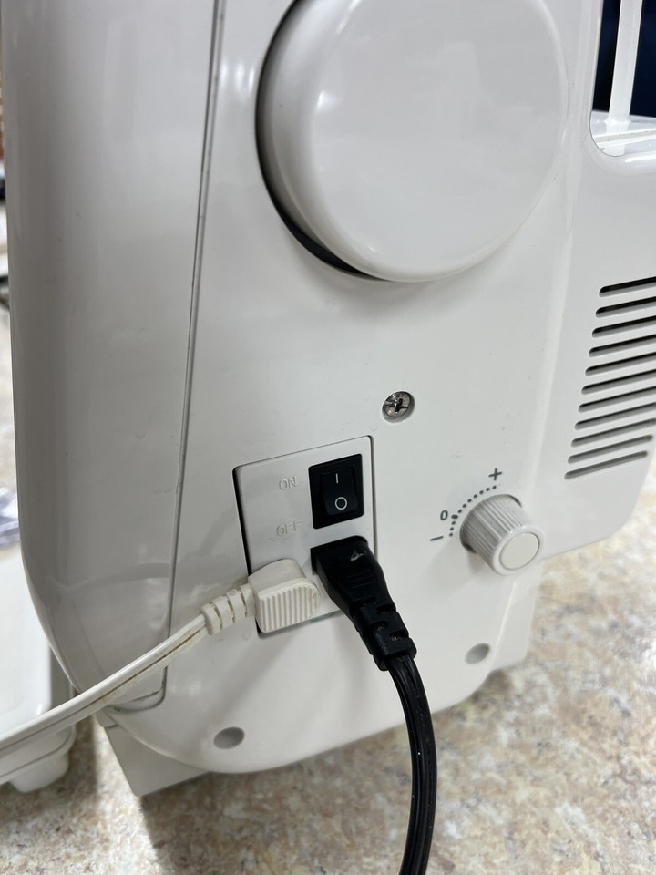 Elna 7300 Pro Quilting Queen Sewing and Quilting Machine eBay