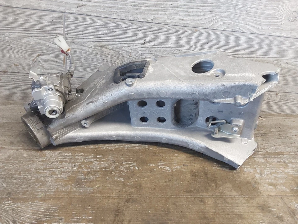 2005 2005-2014 Yamaha YP400 YP 400 Majesty Frame Neck Tube Cut Lockset Ignition - Image 3 of 4