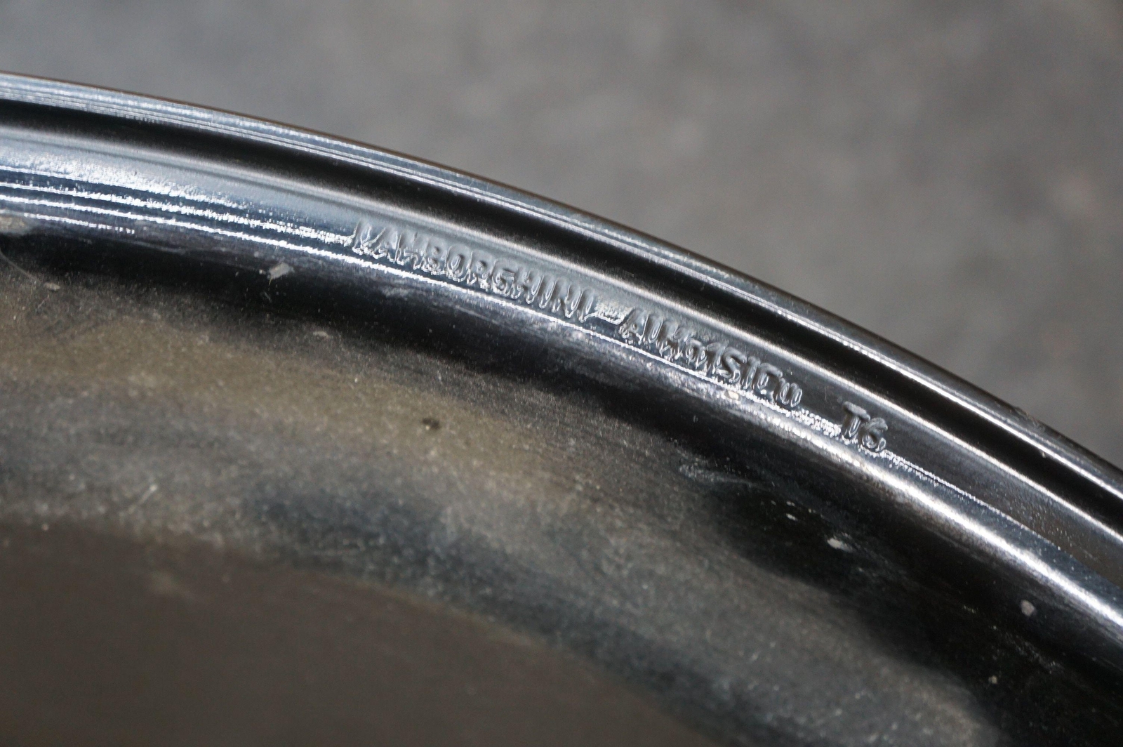 Rear 21x13' ET66.7 APPTECH Wheel Rim OEM 470601017AA Lamborghini Aventador *Note